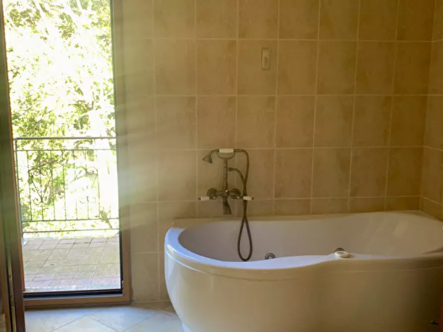 Immagine 16 di Casa bifamiliare in vendita  a Calangianus