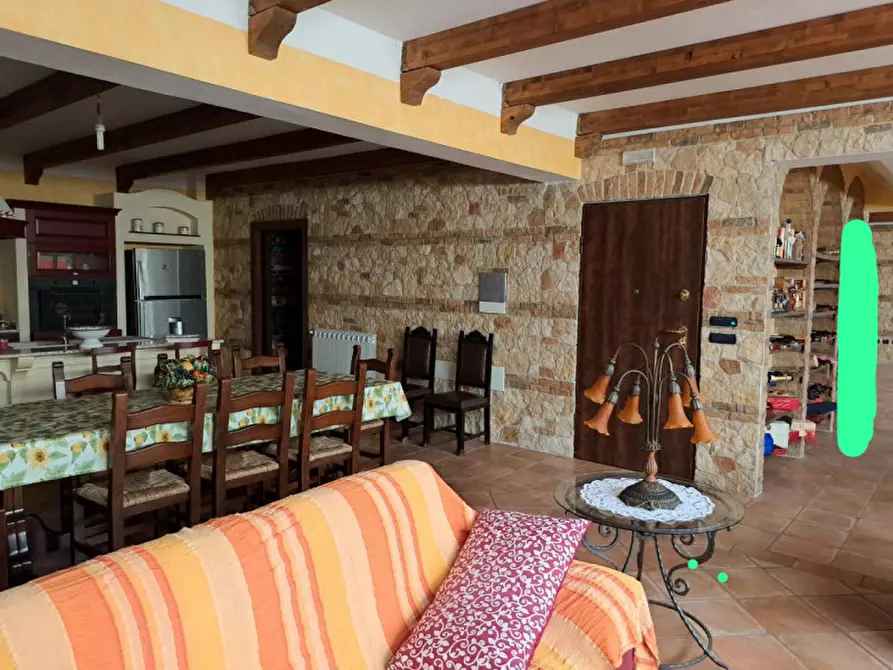 Immagine 3 di Loft/Open space in affitto  a Melito Di Porto Salvo