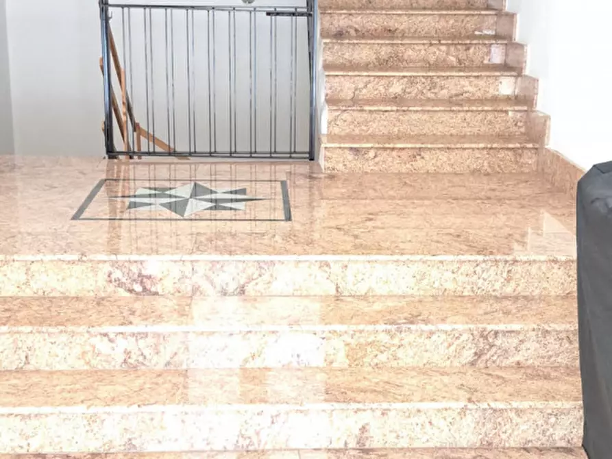 Immagine 6 di Loft/Open space in affitto  a Melito Di Porto Salvo