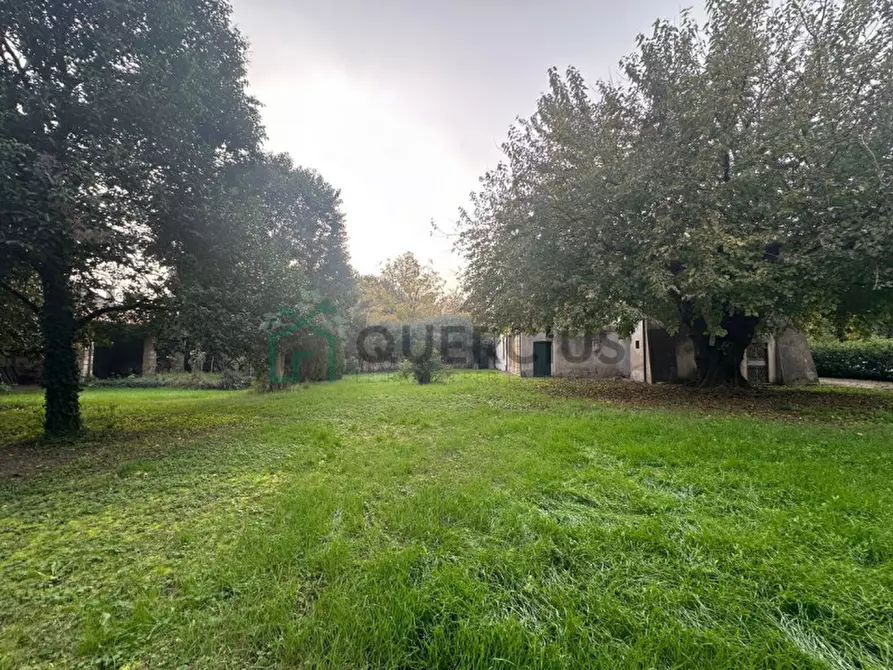 Immagine 1 di Villa in vendita  in Via Conti Da Prato a Caldiero