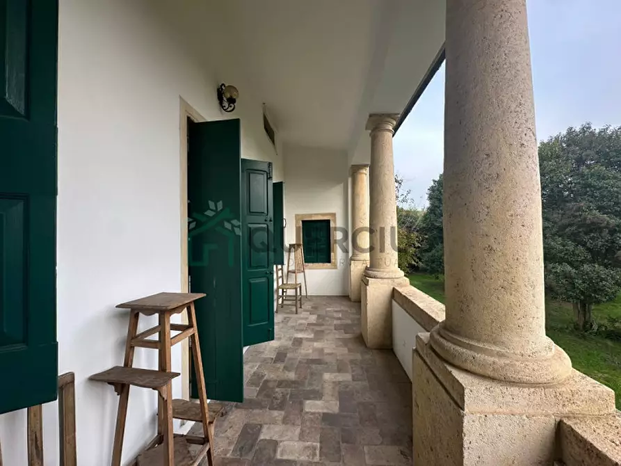 Immagine 3 di Villa in vendita  in Via Conti Da Prato a Caldiero