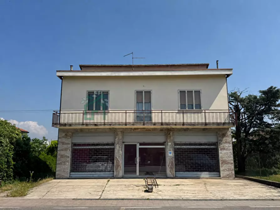 Immagine 2 di Casa indipendente in vendita  in Via Strà a Belfiore