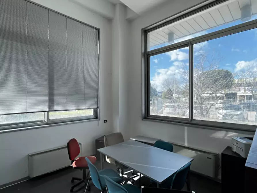 Immagine 5 di Ufficio in affitto  in VIA ACHILLE GRANDI OSIMO a Ancona