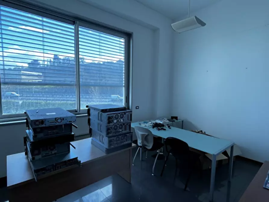 Immagine 10 di Ufficio in affitto  in VIA ACHILLE GRANDI OSIMO a Ancona