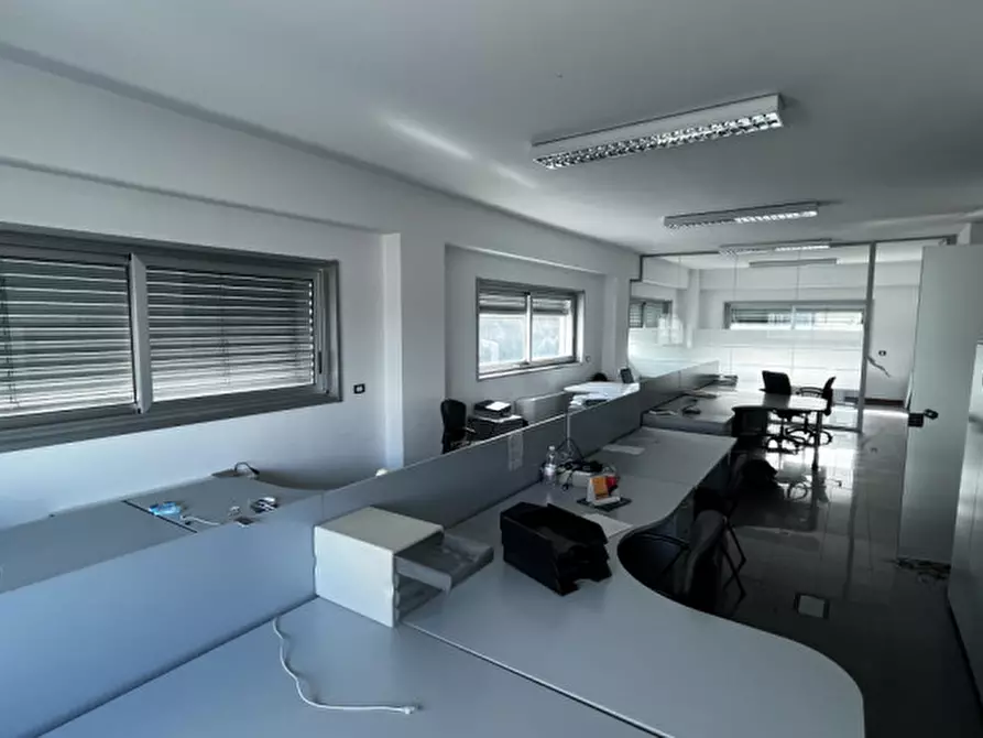 Immagine 16 di Ufficio in affitto  in VIA ACHILLE GRANDI OSIMO a Ancona