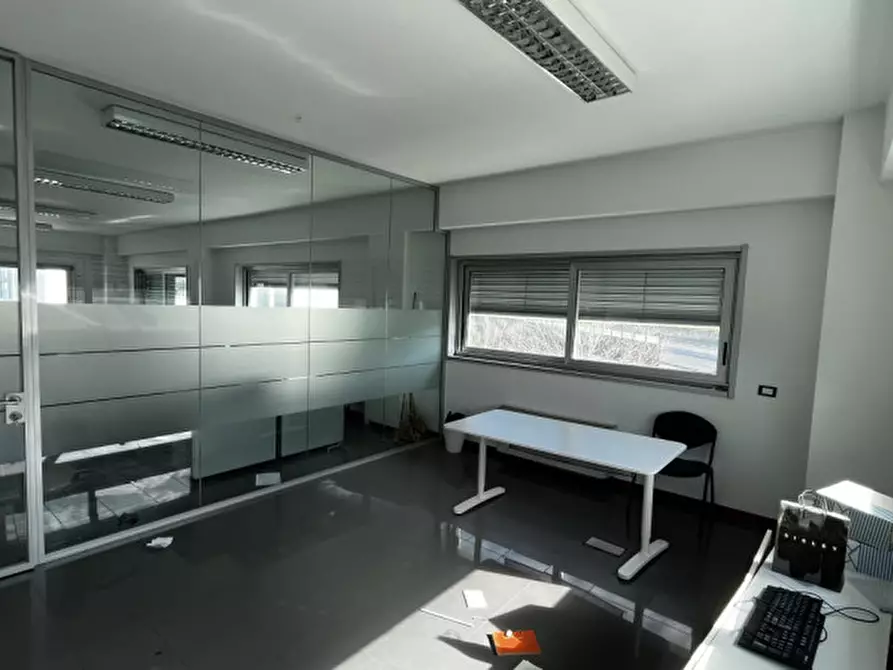 Immagine 18 di Ufficio in affitto  in VIA ACHILLE GRANDI OSIMO a Ancona