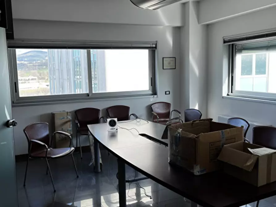 Immagine 27 di Ufficio in affitto  in VIA ACHILLE GRANDI OSIMO a Ancona