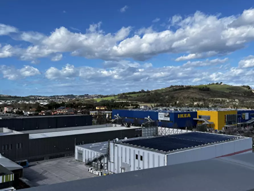 Immagine 30 di Ufficio in affitto  in VIA ACHILLE GRANDI OSIMO a Ancona