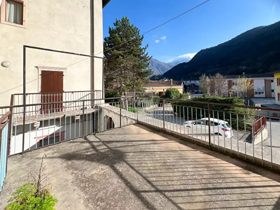 Immagine 2 di Villetta a schiera in vendita  in Via Ospedale a Cavedine