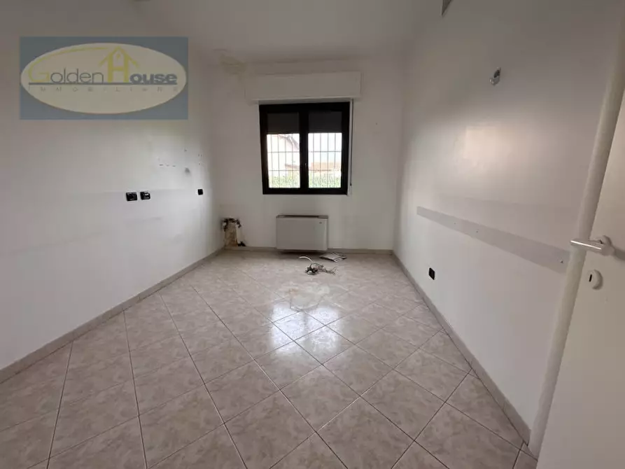 Immagine 15 di Laboratorio in vendita  in Via dell'Artigianato a Molinella