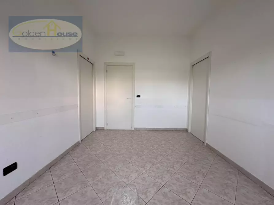 Immagine 16 di Laboratorio in vendita  in Via dell'Artigianato a Molinella