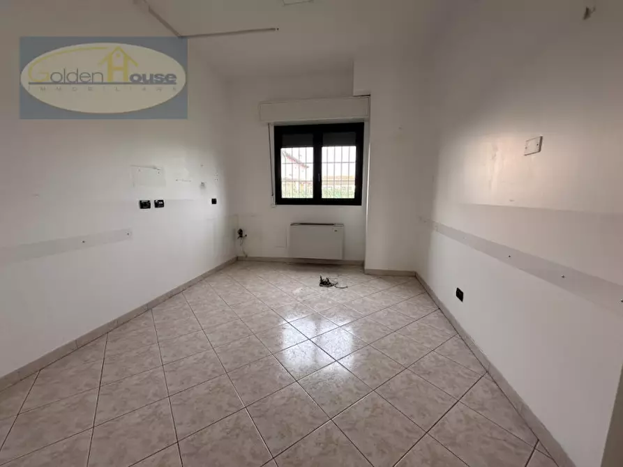 Immagine 18 di Laboratorio in vendita  in Via dell'Artigianato a Molinella