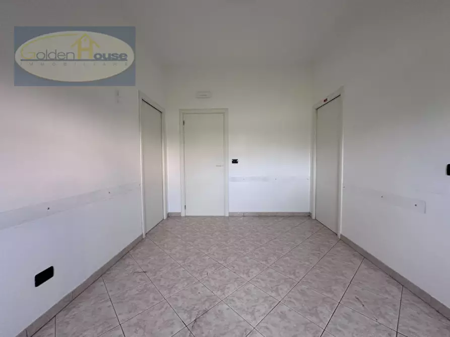 Immagine 22 di Laboratorio in vendita  in Via dell'Artigianato a Molinella