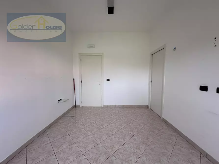 Immagine 25 di Laboratorio in vendita  in Via dell'Artigianato a Molinella