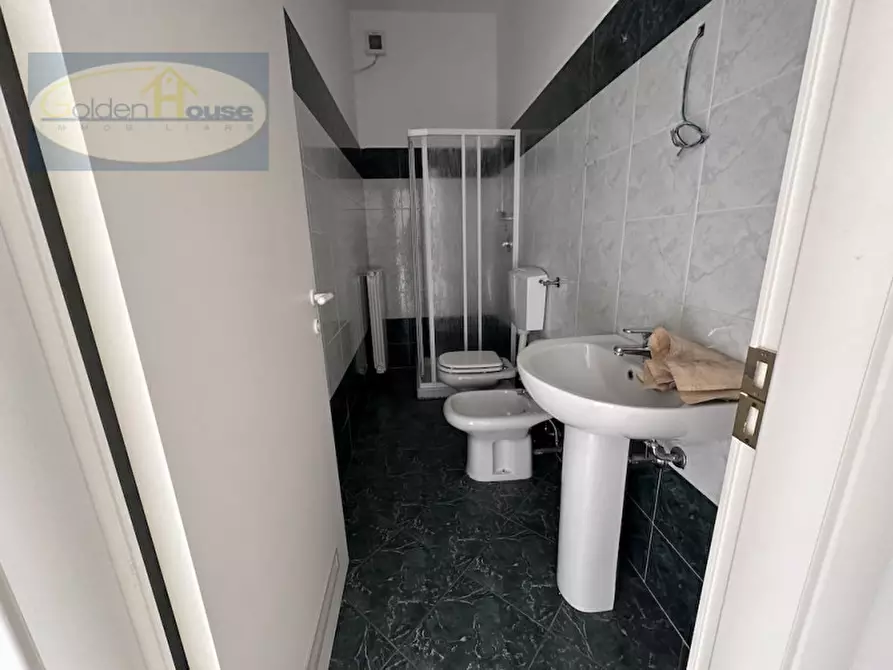 Immagine 28 di Laboratorio in vendita  in Via dell'Artigianato a Molinella