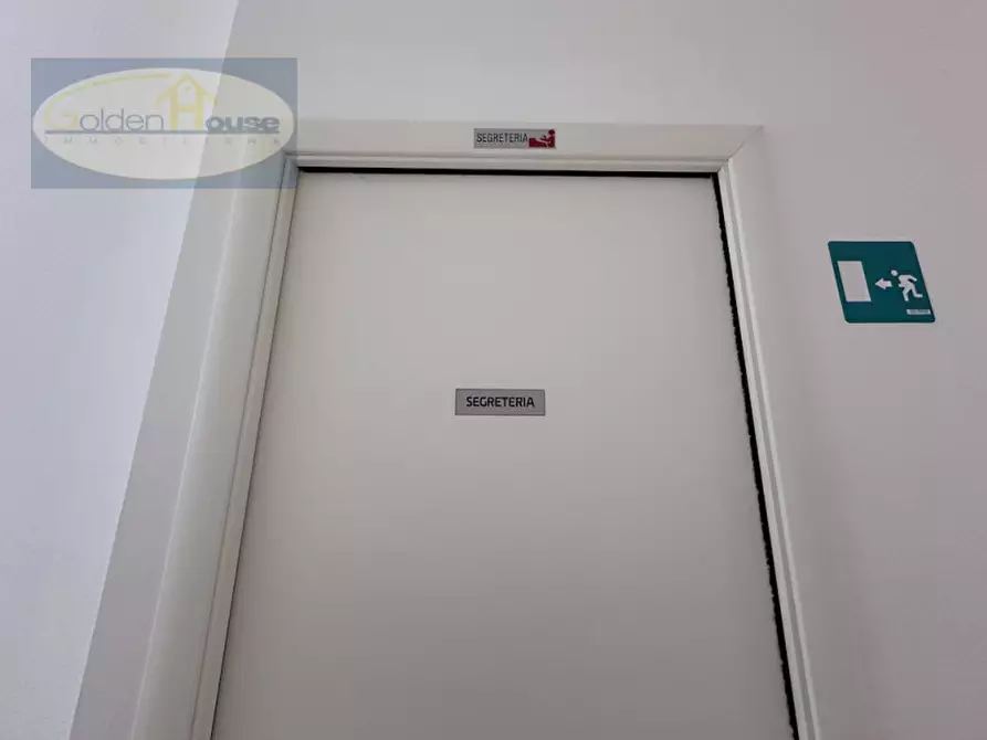 Immagine 33 di Laboratorio in vendita  in Via dell'Artigianato a Molinella