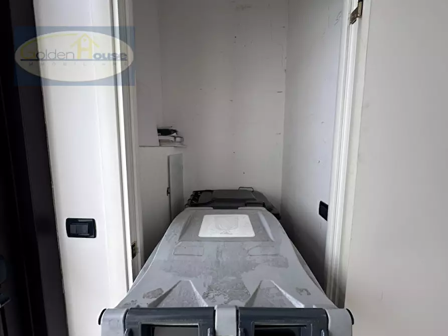 Immagine 38 di Laboratorio in vendita  in Via dell'Artigianato a Molinella