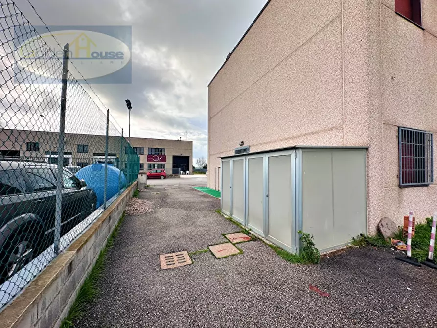 Immagine 45 di Laboratorio in vendita  in Via dell'Artigianato a Molinella