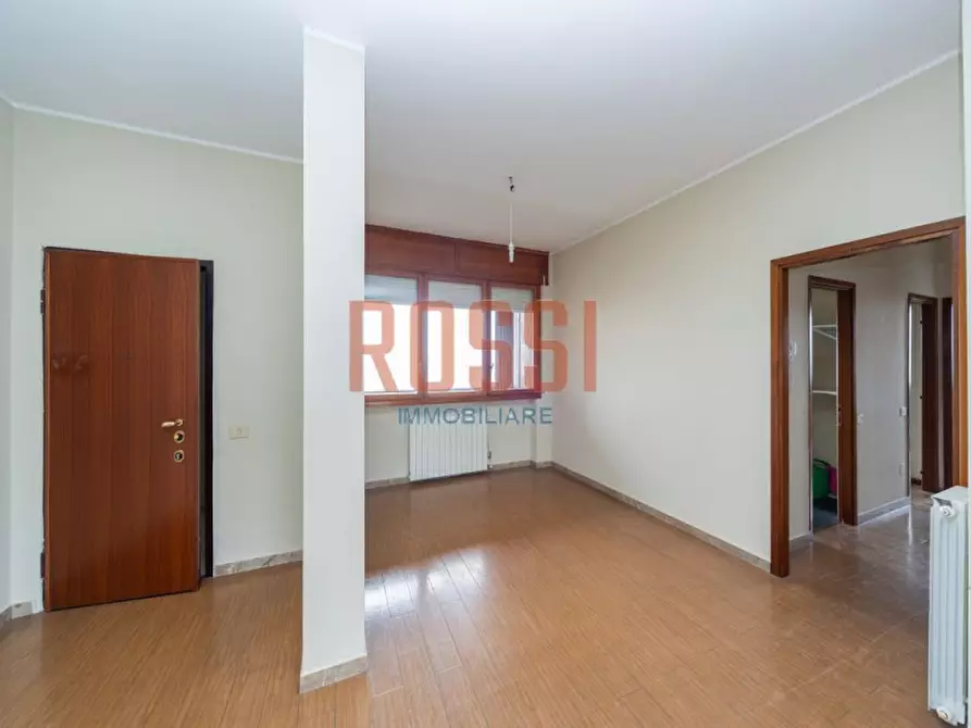 Immagine 5 di Appartamento in vendita  in VIA GRIGNA a Monza