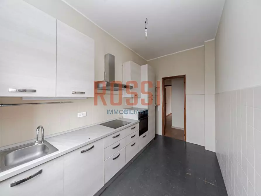 Immagine 6 di Appartamento in vendita  in VIA GRIGNA a Monza