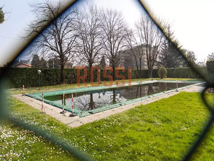 Immagine 10 di Appartamento in vendita  in VIA GRIGNA a Monza