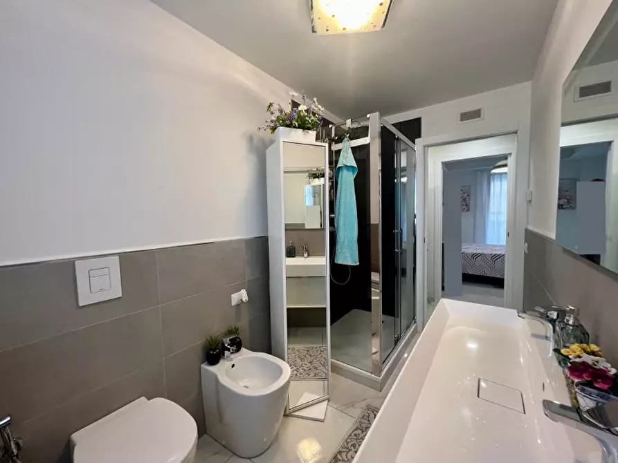 Immagine 12 di Appartamento in vendita  in Viale Mediterraneo a Chioggia