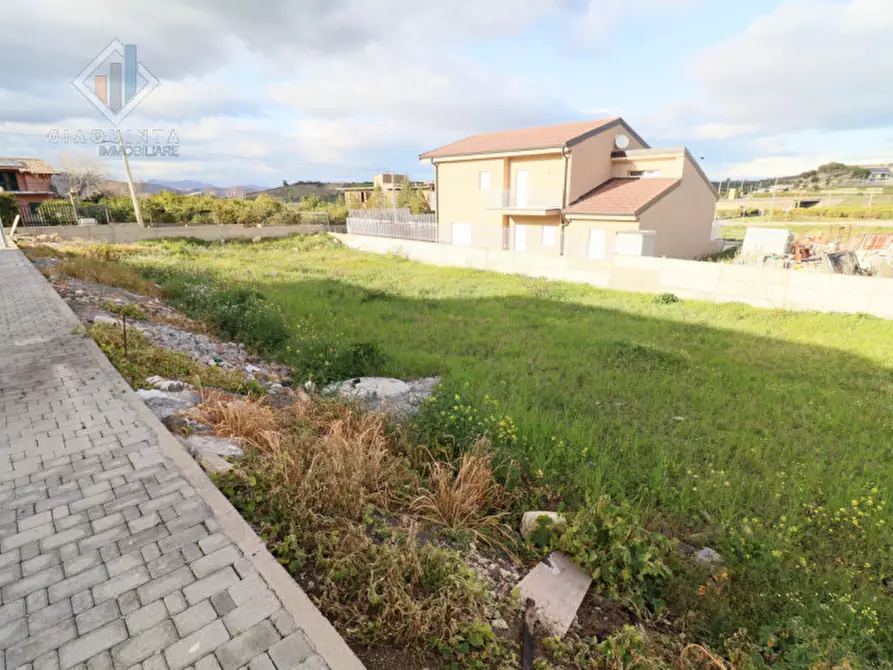 Immagine 7 di Terreno in vendita  in c.da Grassurelle snc a Palagonia