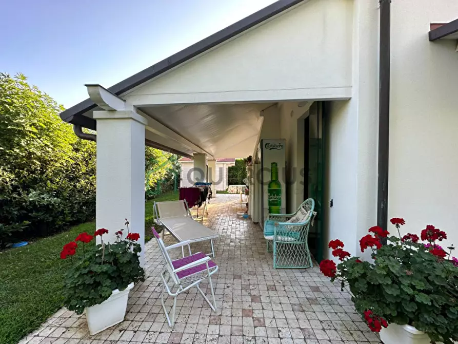 Immagine 6 di Villa in vendita  in Via Ivone Grassetto a Jesolo