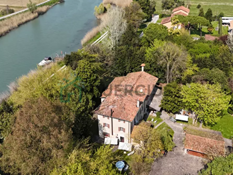 Immagine 4 di Villa in vendita  in Via Adriatica a Jesolo