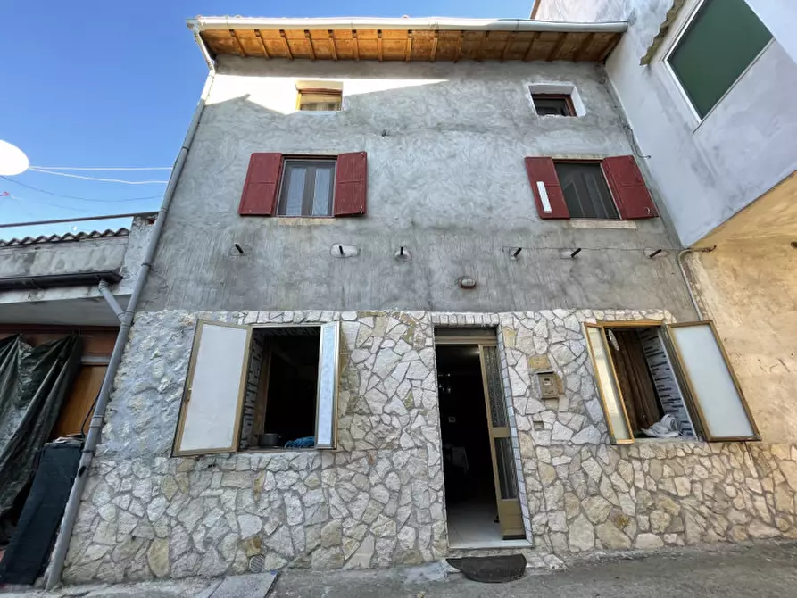 Immagine 1 di Rustico / casale in vendita  in Via Pietro Niselli a San Giovanni Ilarione