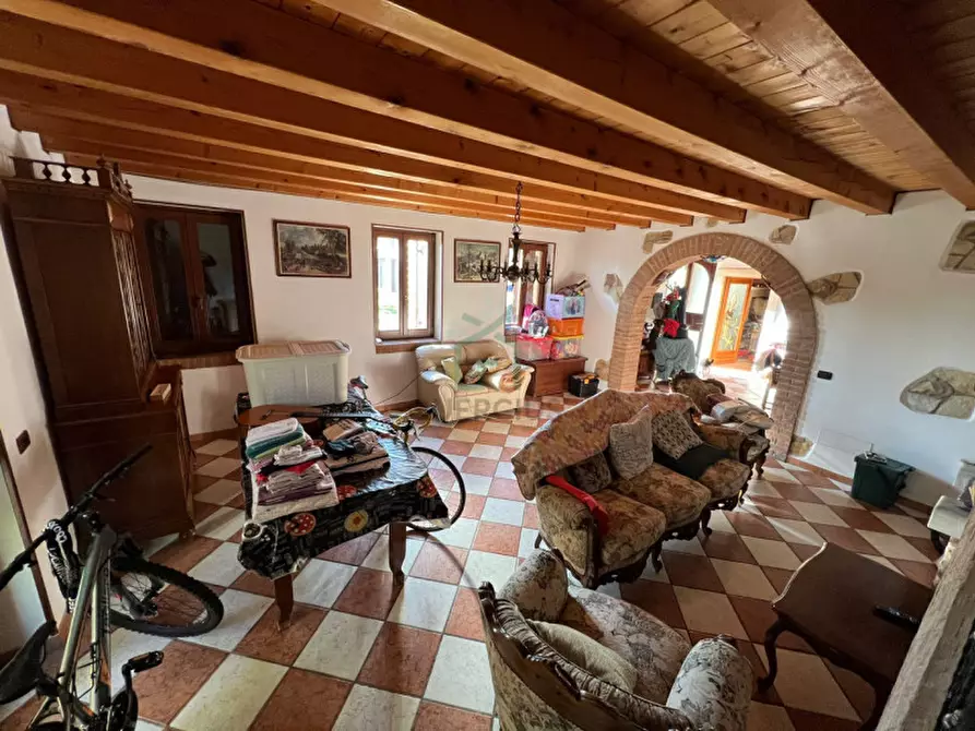 Immagine 5 di Villa in vendita  in Via Naronchi a Colognola Ai Colli