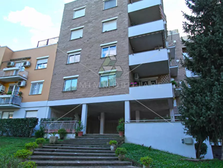 Immagine 1 di Appartamento in vendita  in Via Valbondione a Roma