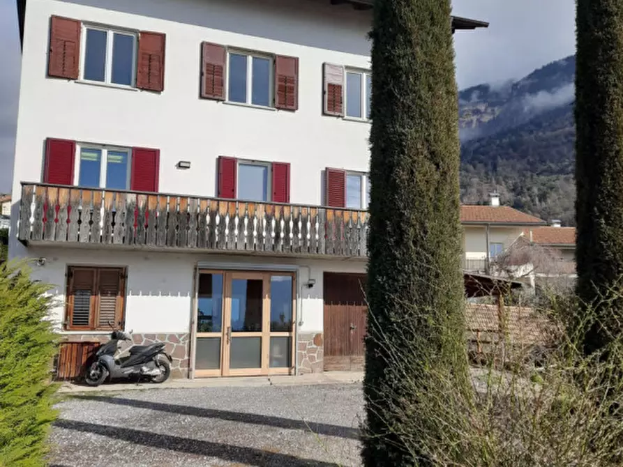 Immagine 1 di Casa bifamiliare in vendita  a Montagna .Montan.