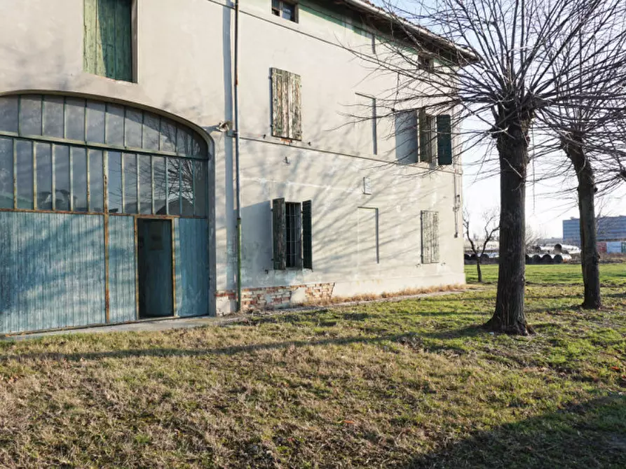 Immagine 40 di Rustico / casale in vendita  in strada veronica a Parma