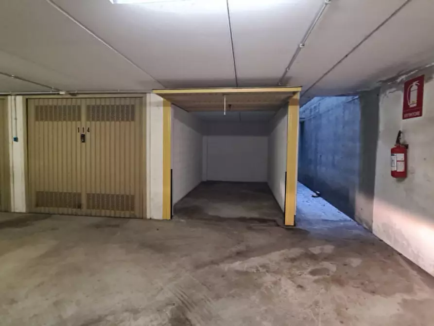 Immagine 1 di Garage in vendita  in Via Romanina a Castelfranco Veneto