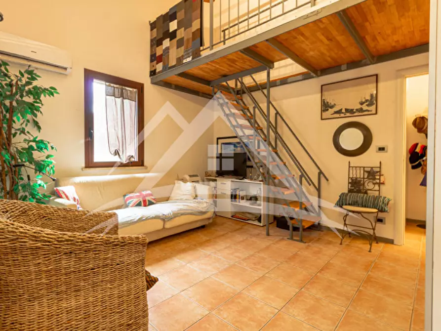 Immagine 8 di Bed & Breakfast in vendita  a Stintino