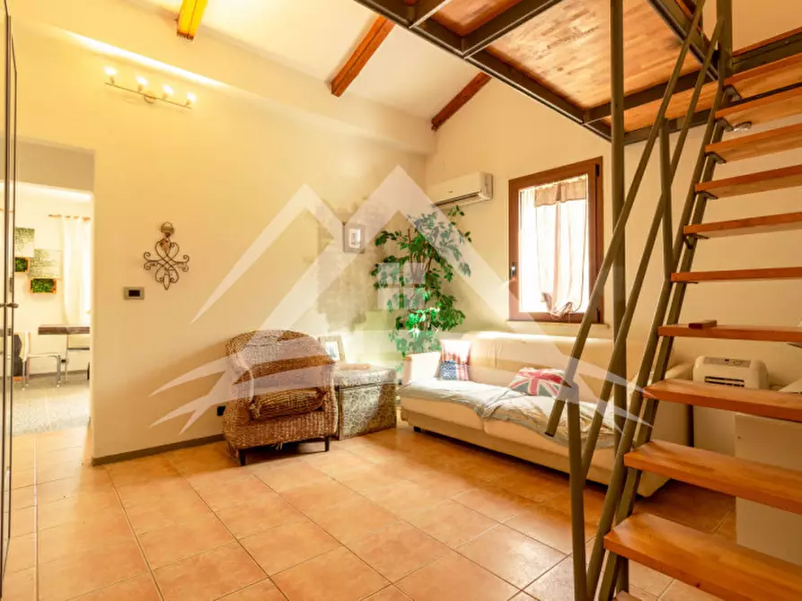 Immagine 9 di Bed & Breakfast in vendita  a Stintino