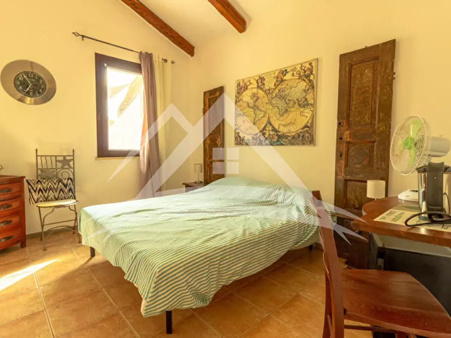 Immagine 11 di Bed & Breakfast in vendita  a Stintino