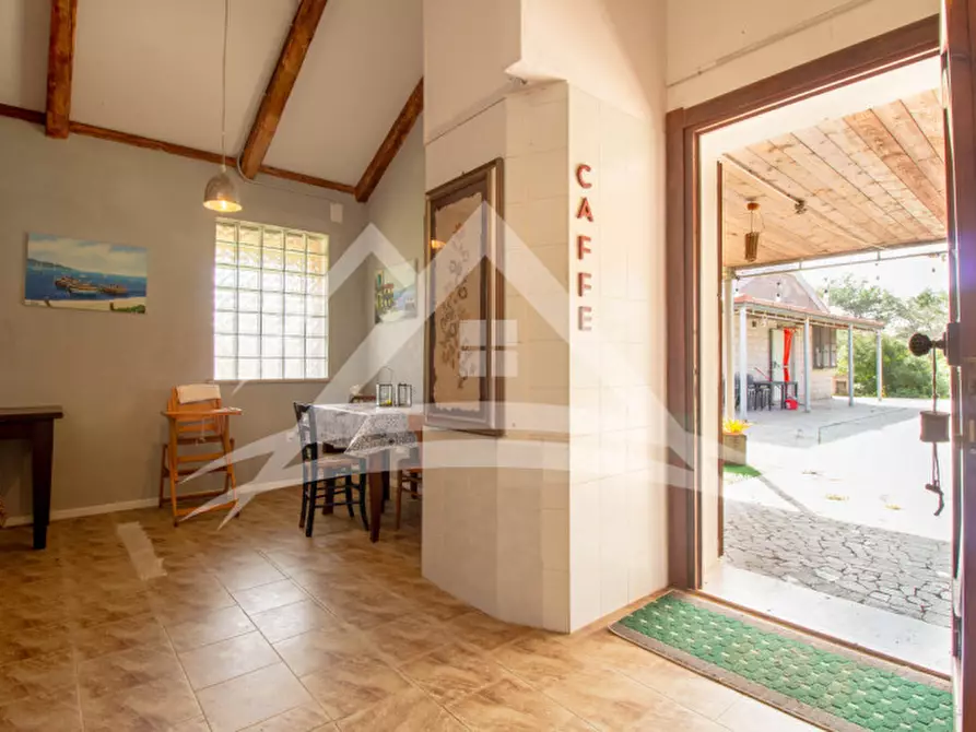 Immagine 21 di Bed & Breakfast in vendita  a Stintino