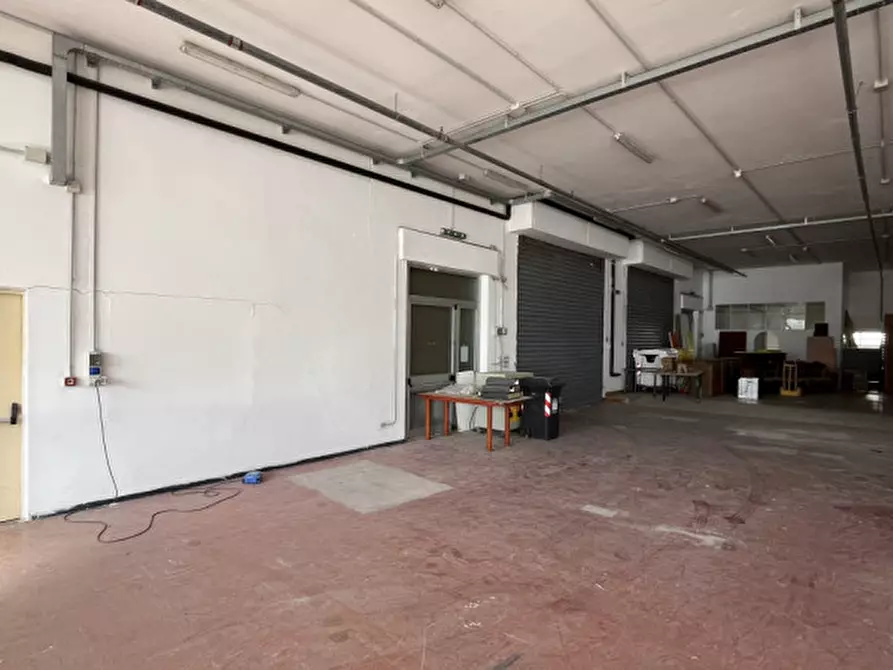 Immagine 3 di Capannone industriale in affitto  in VIA DELL'ARTIGIANATO a Ancona