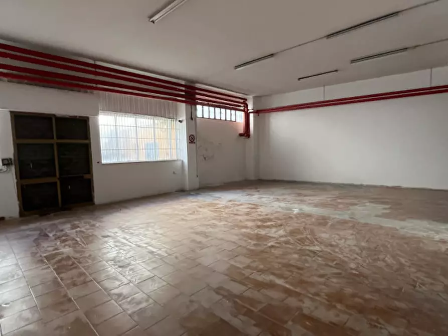Immagine 13 di Capannone industriale in affitto  in VIA DELL'ARTIGIANATO a Ancona