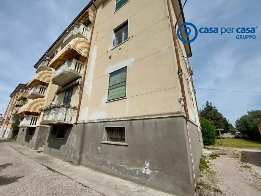 Immagine 1 di Appartamento in vendita  in Adria, via Filippo Turati a Adria