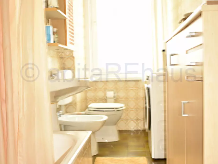 Immagine 16 di Appartamento in vendita  in Piazza della Vittoria a Bolzano