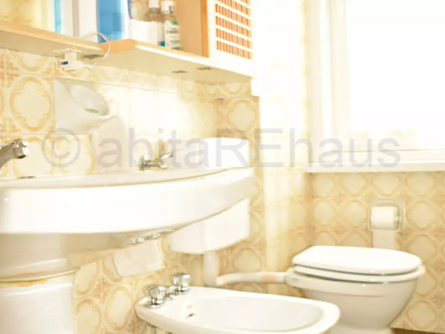 Immagine 17 di Appartamento in vendita  in Piazza della Vittoria a Bolzano