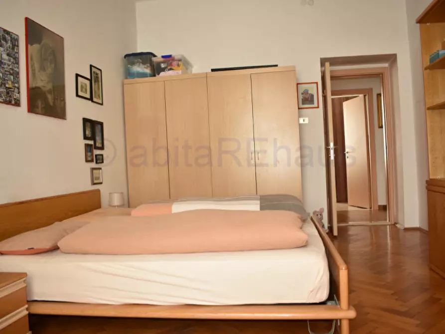 Immagine 20 di Appartamento in vendita  in Piazza della Vittoria a Bolzano