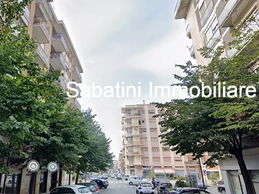 Immagine 1 di Appartamento in vendita  in Via Bologna a Pescara
