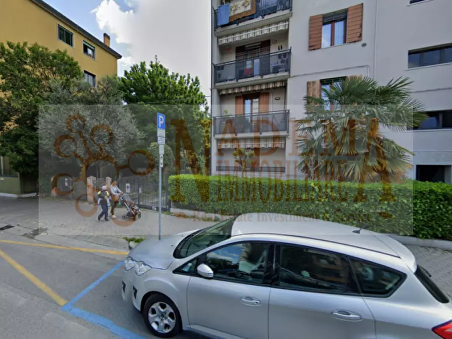 Immagine 1 di Appartamento in vendita  in VIA FILIPPO CORRIDONI 23 a Venezia