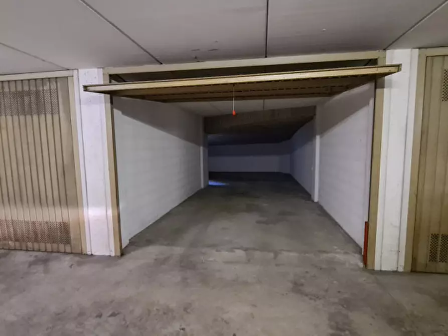 Immagine 8 di Garage in vendita  in Via Romanina a Castelfranco Veneto
