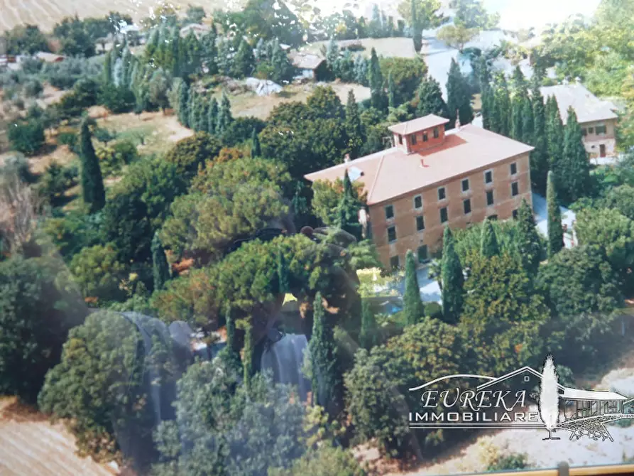 Immagine 1 di Villa in vendita  in villastrada a Castiglione Del Lago