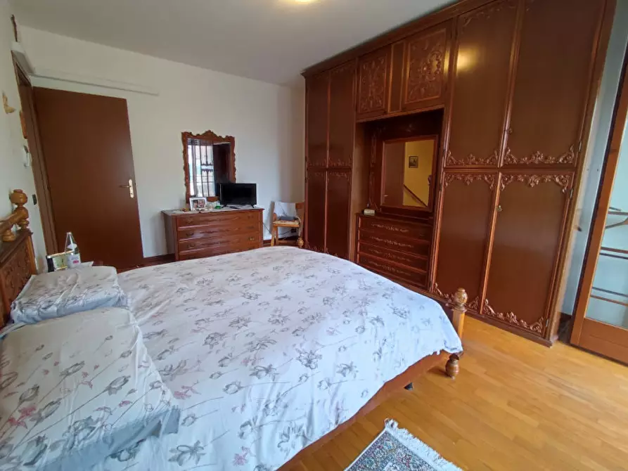 Immagine 7 di Casa bifamiliare in vendita  in Via Roma a Rovolon